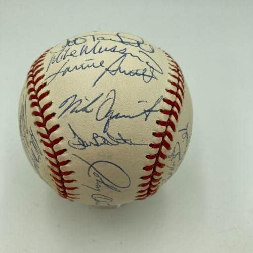 1994 Екипът на Балтимор Ориолз подписа бейзболен договор с Кэлом Рипкеном - младши , JSA COA - Бейзболни топки с автографи